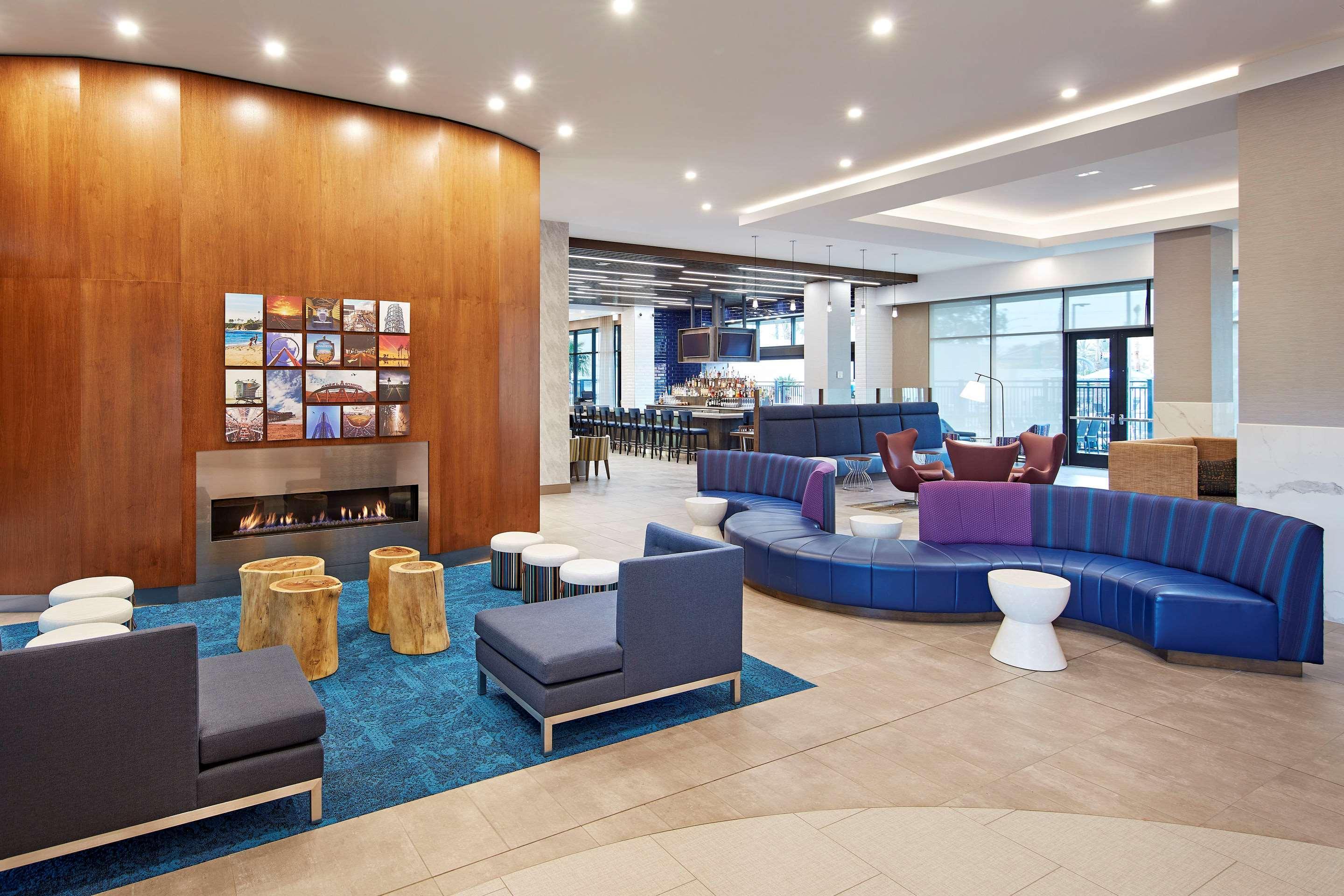 Cambria Hotel & Suites Anaheim Resort Area Экстерьер фото